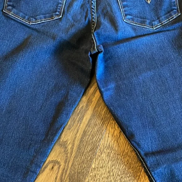 Levi's Women's Dark Blue 711 Skinny Jeans - Picture 6 of 16